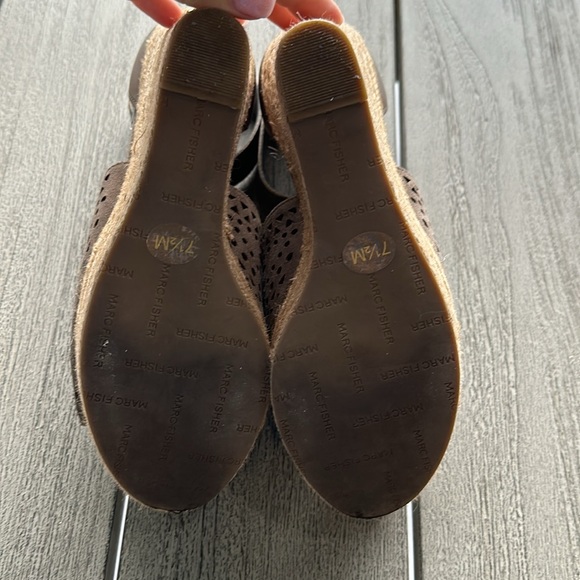Marc Fisher wedge sandal - Picture 7 of 7